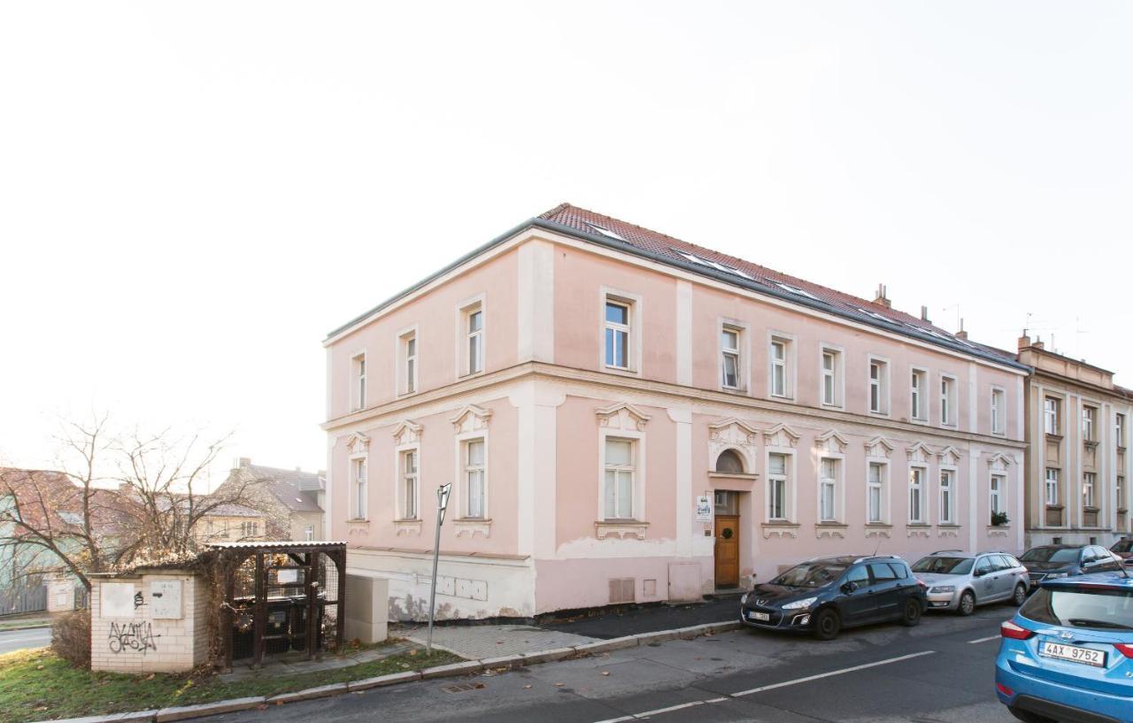 Jane'S Charming Apartment ปราก ภายนอก รูปภาพ