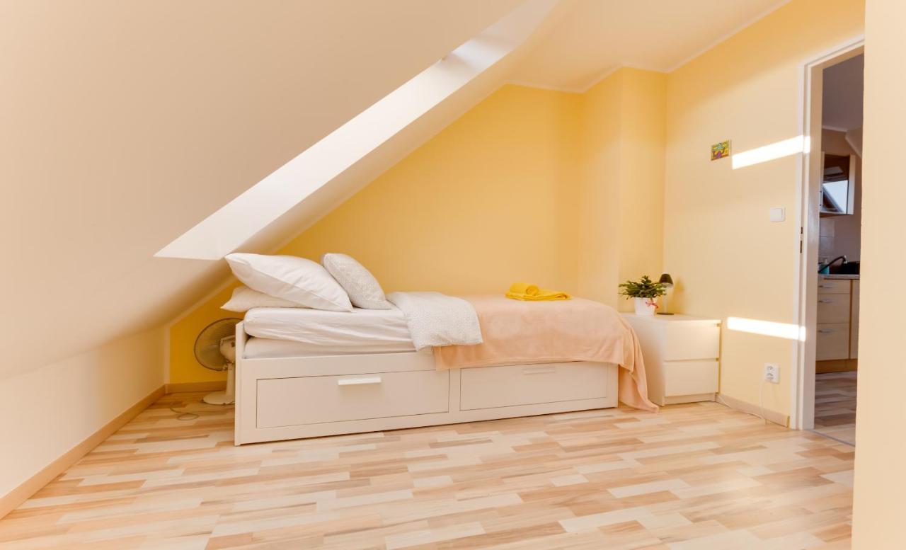 Jane'S Charming Apartment ปราก ภายนอก รูปภาพ