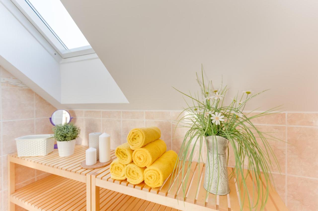 Jane'S Charming Apartment ปราก ภายนอก รูปภาพ
