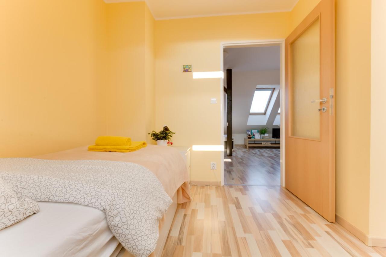 Jane'S Charming Apartment ปราก ภายนอก รูปภาพ